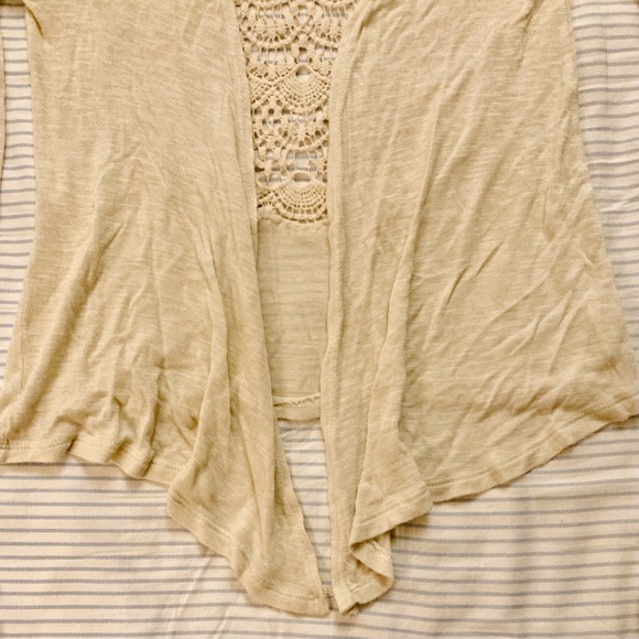 Urban Outfitters: Pins and Needles “Crochet Back Inset Cardigan” - Picture 6 of 11
